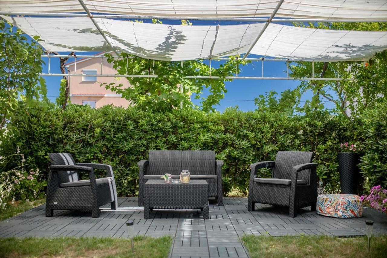 Apartmani Ana & Milo Lopar Exterior photo